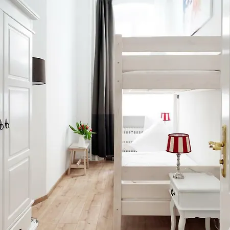 Blisse By Rockchair L Superhost Status L 5 Schlafzimmer 3 Baeder 3 Balkone L Family & Business Flair Welcomes You!