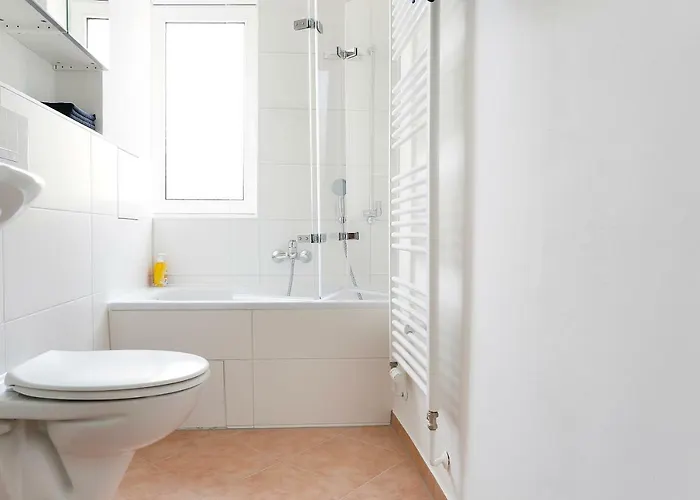 Blisse By Rockchair L Superhost Status L 5 Schlafzimmer 3 Baeder 3 Balkone L Family & Business Flair Welcomes You! Apartament