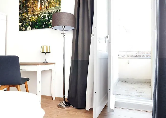 Blisse By Rockchair L Superhost Status L 5 Schlafzimmer 3 Baeder 3 Balkone L Family & Business Flair Welcomes You!