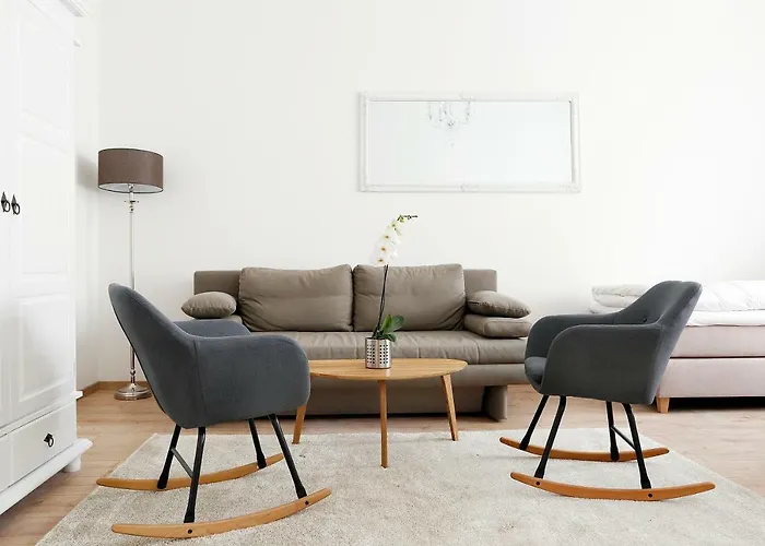 Blisse By Rockchair L Superhost Status L 5 Schlafzimmer 3 Baeder 3 Balkone L Family & Business Flair Welcomes You! برلين