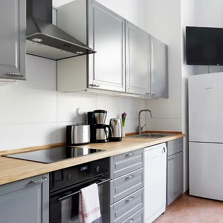 Blisse By Rockchair L Superhost Status L 5 Schlafzimmer 3 Baeder 3 Balkone L Family & Business Flair Welcomes You! Appartement *