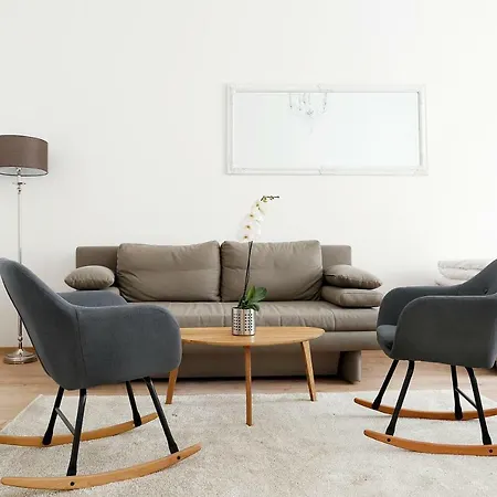 Blisse By Rockchair L Superhost Status L 5 Schlafzimmer 3 Baeder 3 Balkone L Family & Business Flair Welcomes You! Βερολίνο